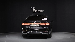 BMW 7-SERIES G11 2020