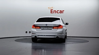 BMW 5-SERIES G30 2020