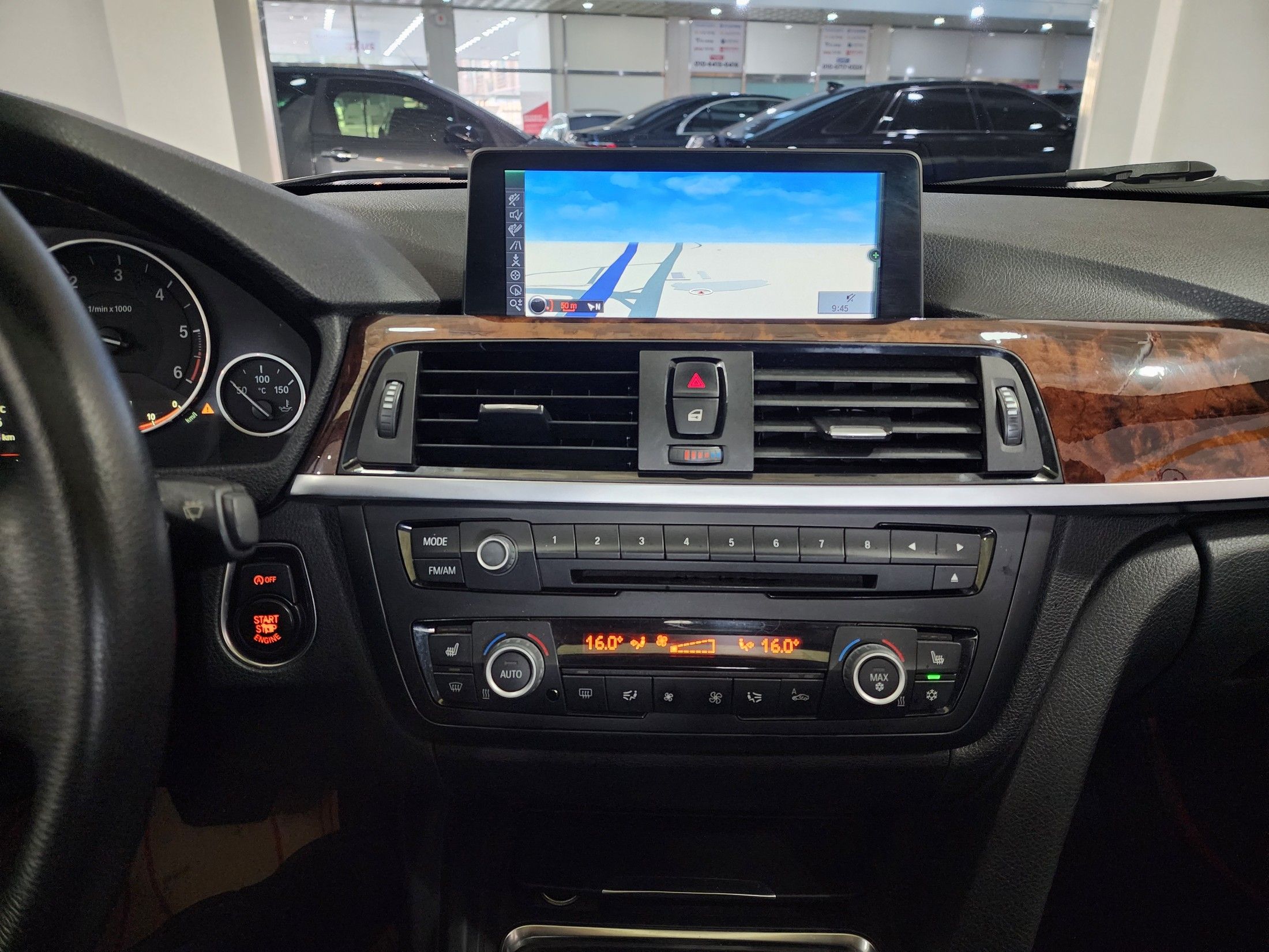 BMW 3-SERIES F30 2012