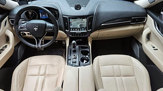 MASERATI LEVANTE 2017