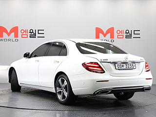 MERCEDES BENZ E-CLASS W213 2017