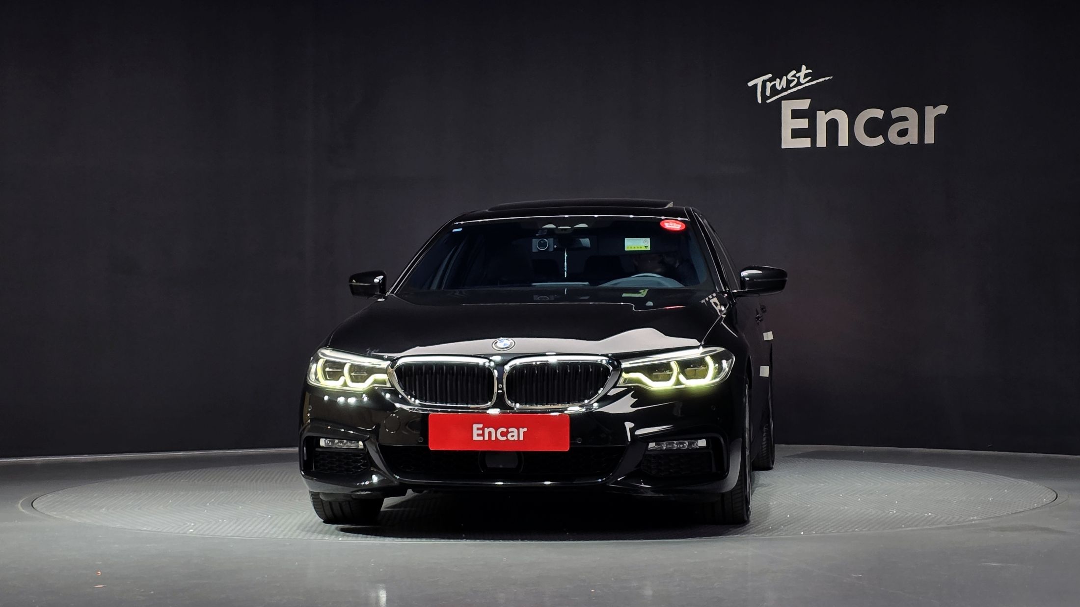 BMW 5-SERIES G30 2017