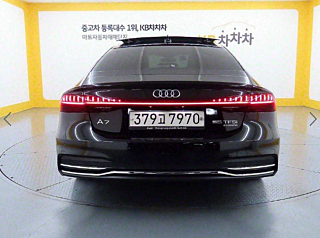 AUDI A7 4K 2020