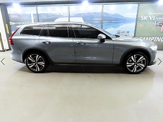 VOLVO V60 CROSS COUNTRY 2019