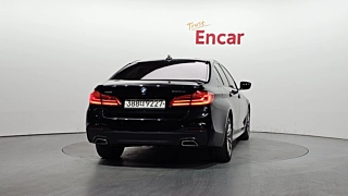 BMW 5-SERIES G30 2017