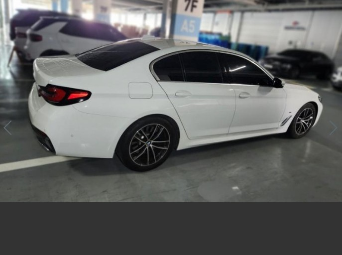 BMW 5-SERIES G30 2023