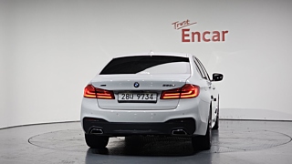 BMW 5-SERIES G30 2017