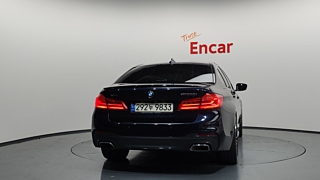 BMW 5-SERIES G30 2017