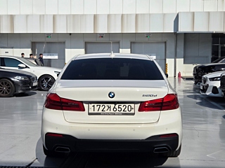 BMW 5-SERIES G30 2019