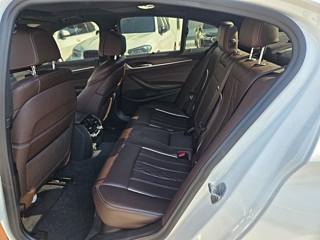 BMW 5-SERIES G30 2019