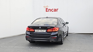 BMW 5-SERIES G30 2019