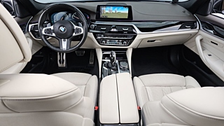 BMW 5-SERIES G30 2019