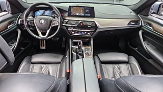 BMW 5-SERIES G30 2017