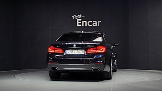 BMW 5-SERIES G30 2018