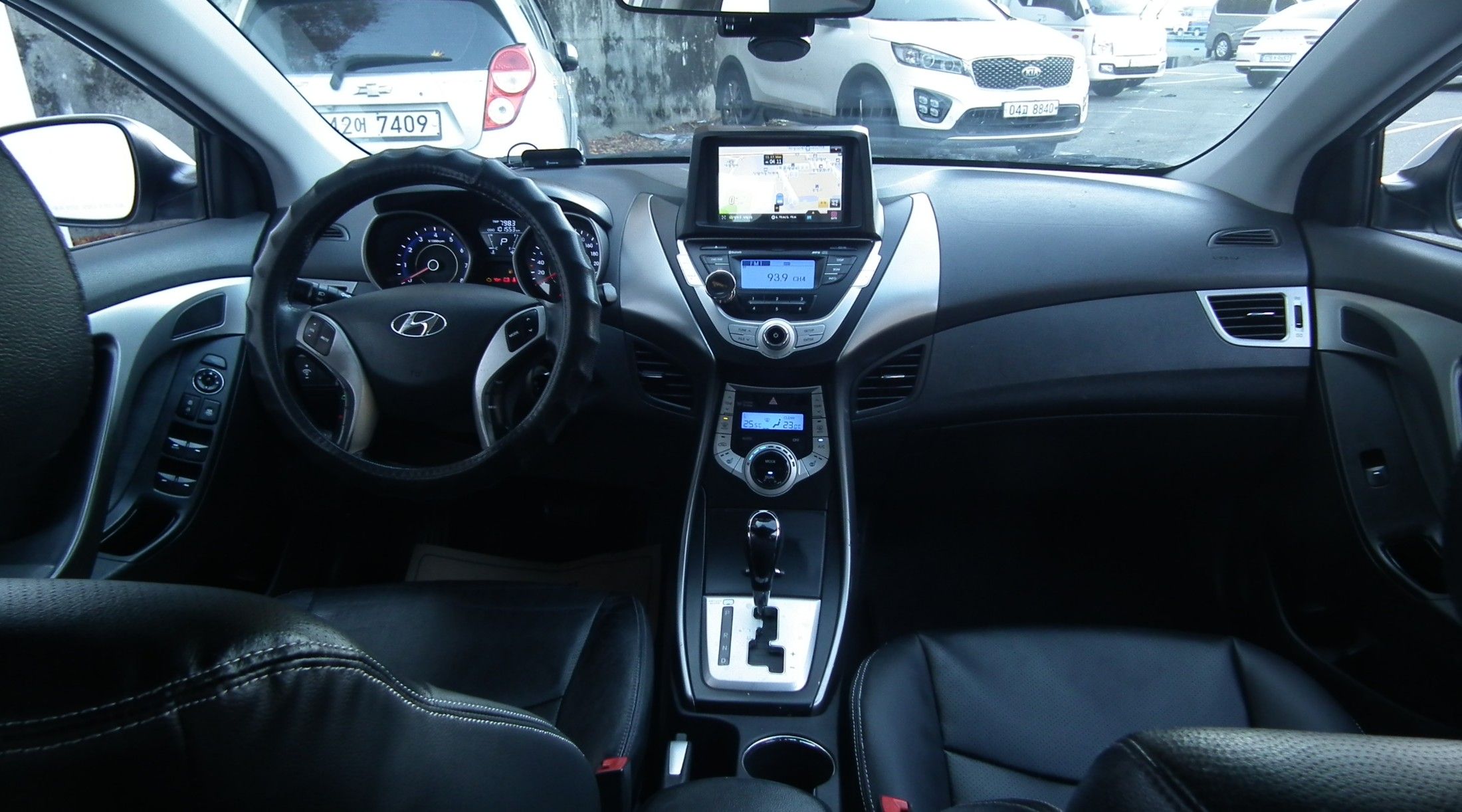 HYUNDAI AVANTE MD 2010