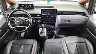 HYUNDAI STARIA 2023
