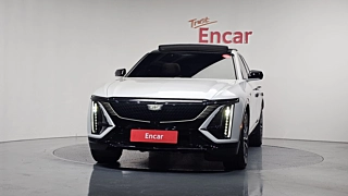 Заказать CADILLAC LYRIQ