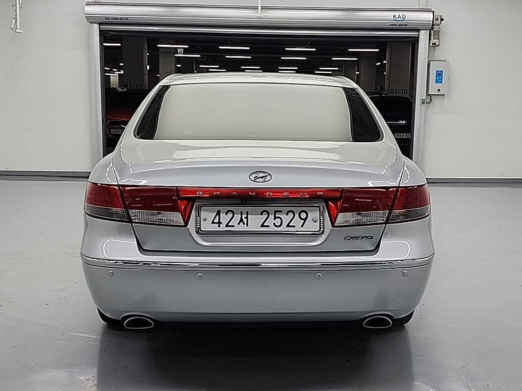 HYUNDAI GRANDEUR NEW LUXURY 2009