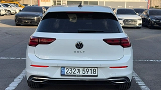 VOLKSWAGEN GOLF 2023