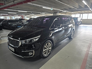 KIA CARNIVAL 2017
