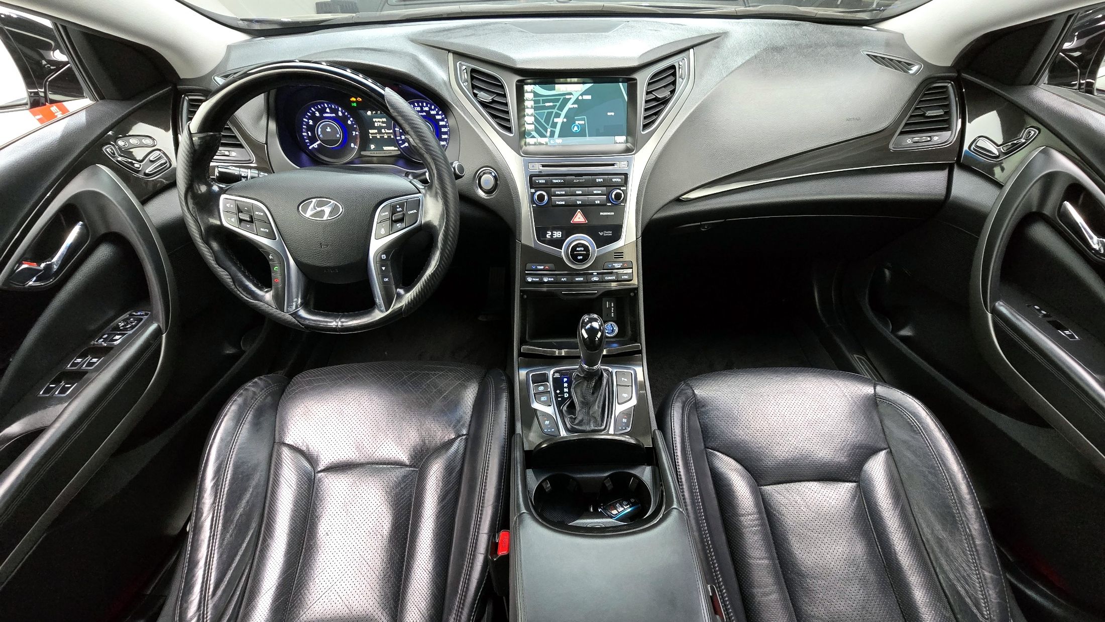 HYUNDAI GRANDEUR HG 2014