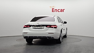 MERCEDES BENZ E-CLASS W213 2022