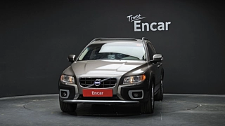 VOLVO XC70 2011
