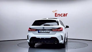 BMW 1-SERIES F40 2022