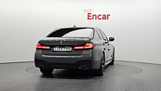 BMW 5-SERIES G30 2022