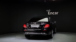 MERCEDES BENZ E-CLASS W213 2020