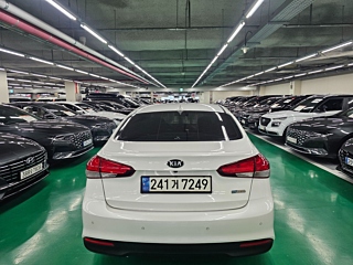 KIA K3 2016