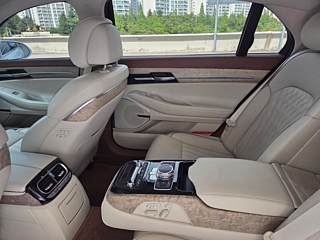 GENESIS G90 2020