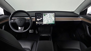 TESLA MODEL 3 2021