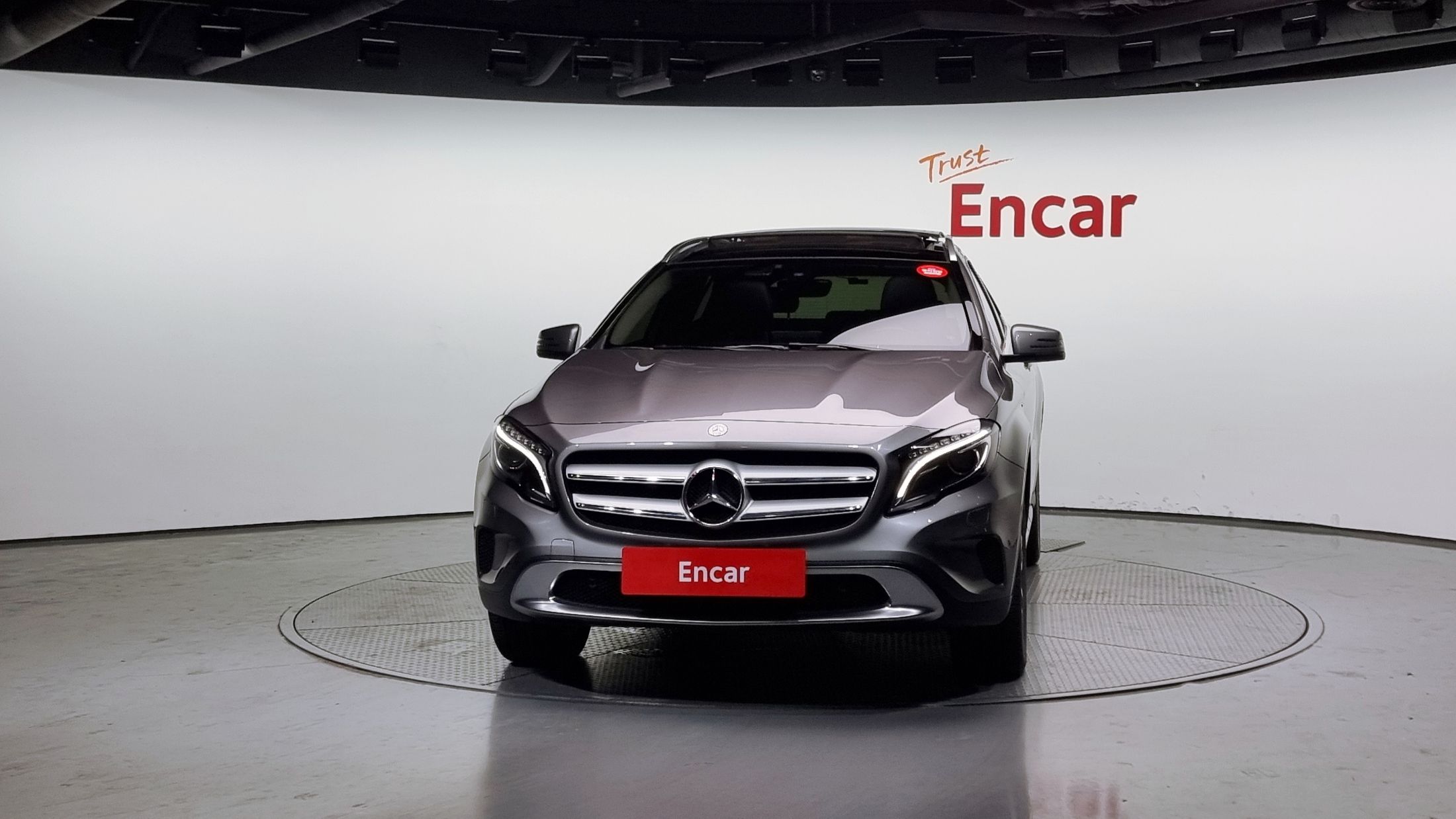 MERCEDES BENZ GLA-CLASS X156 2017