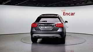 MERCEDES BENZ GLA-CLASS X156 2017