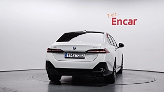 BMW 5-SERIES G60 2024