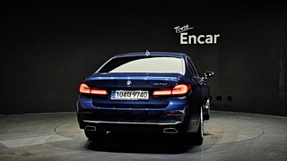 BMW 5-SERIES G30 2020