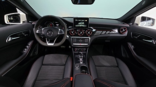 MERCEDES BENZ GLA-CLASS X156 2017