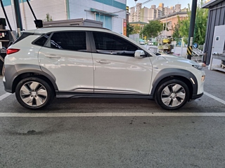 HYUNDAI KONA ELECTRIC 2018