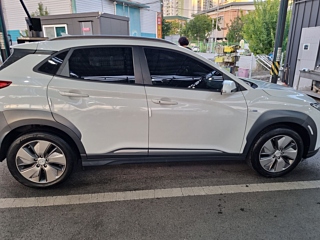 HYUNDAI KONA ELECTRIC 2018
