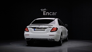 MERCEDES BENZ E-CLASS W213 2018