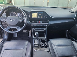 HYUNDAI GRANDEUR IG 2017