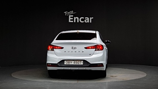 HYUNDAI AVANTE AD 2019