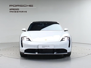 PORSCHE TAYCAN 2024