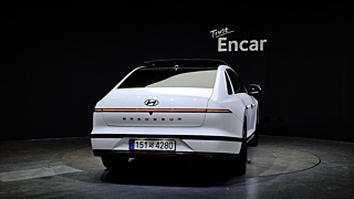 HYUNDAI GRANDEUR HYBRID GN7 2023