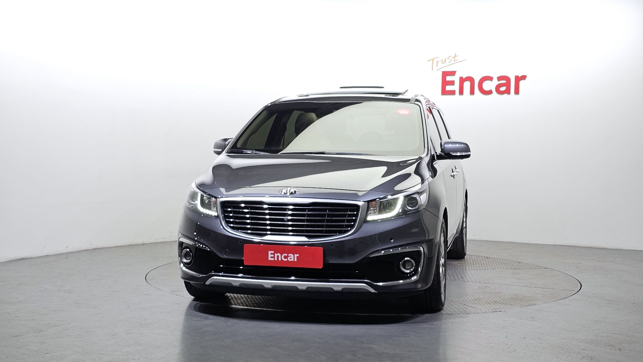 KIA CARNIVAL 2017