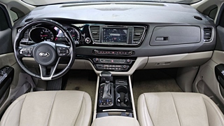 KIA CARNIVAL 2017