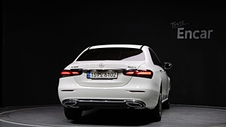 MERCEDES BENZ E-CLASS W213 2021