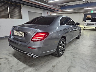 MERCEDES BENZ E-CLASS W213 2020