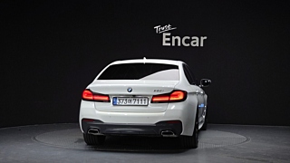 BMW 5-SERIES G30 2020